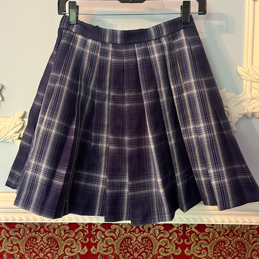 Plaid pleated mini skirt